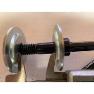 Schraube für Polierscheibe 8mm Schaft, für 12mm Bohrung